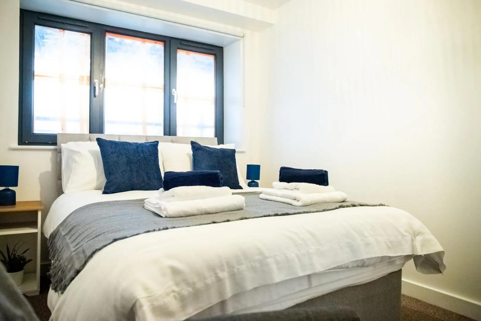 Close To Leeds City, Spacious, Sleeps 4, Beeston Hill 0*,  Großbritannien