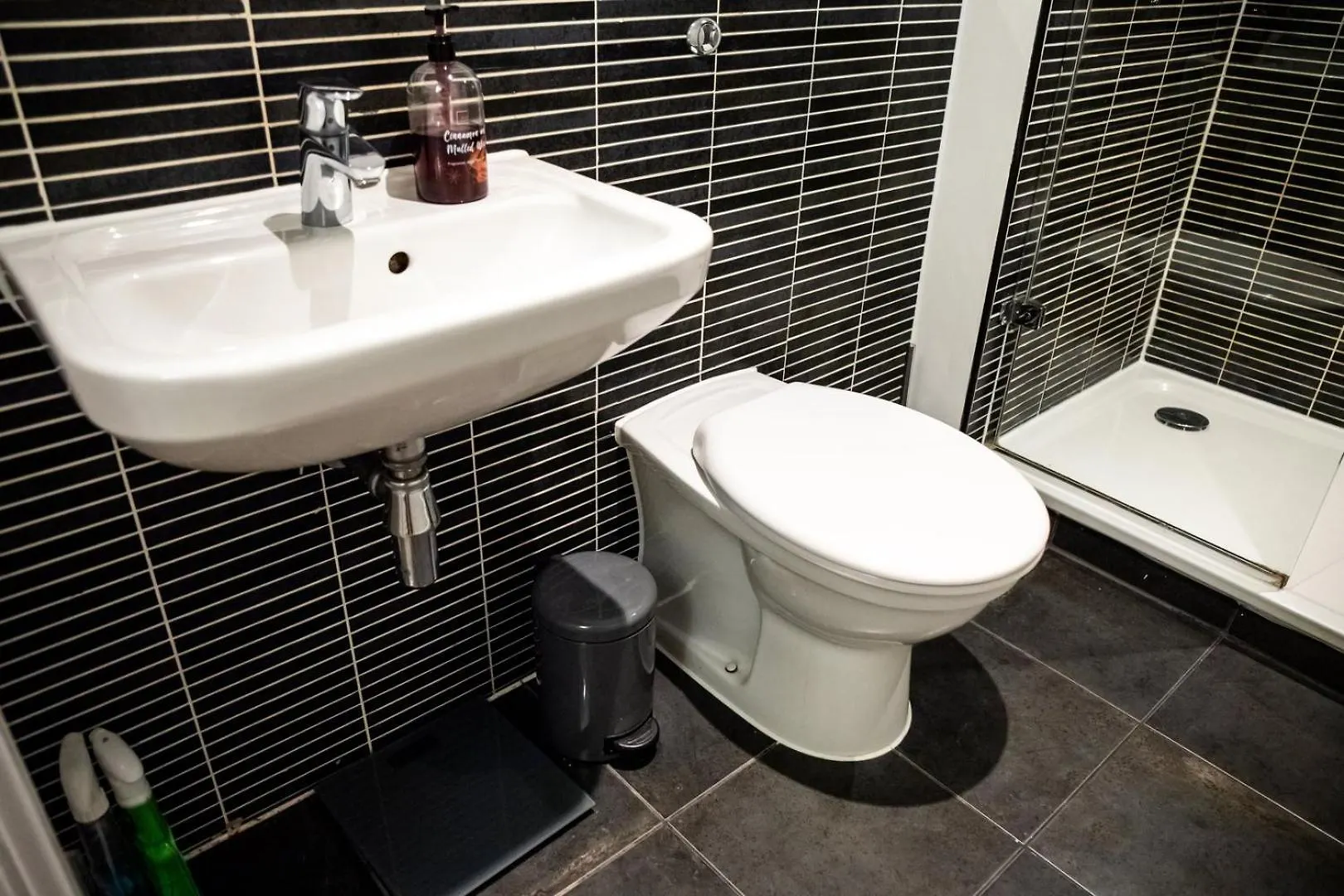 Close To Leeds City, Spacious, Sleeps 4, Beeston Hill Großbritannien